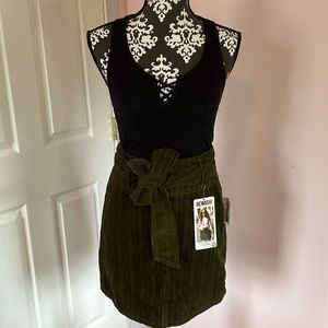 Brand new belted corduroy skirt: free razor black tank top included